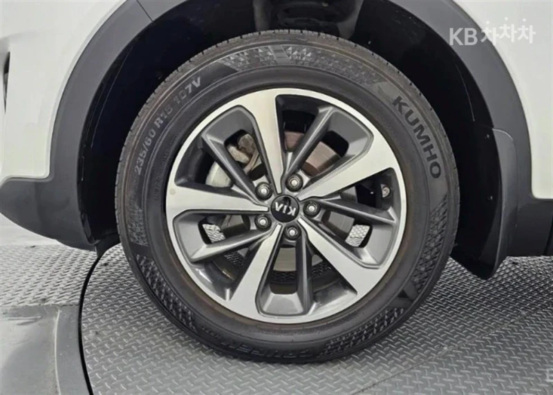 Kia Sorento 2.0 &#46356;&#51236; 2WD, снимка 5 - Автомобили и джипове - 51655728