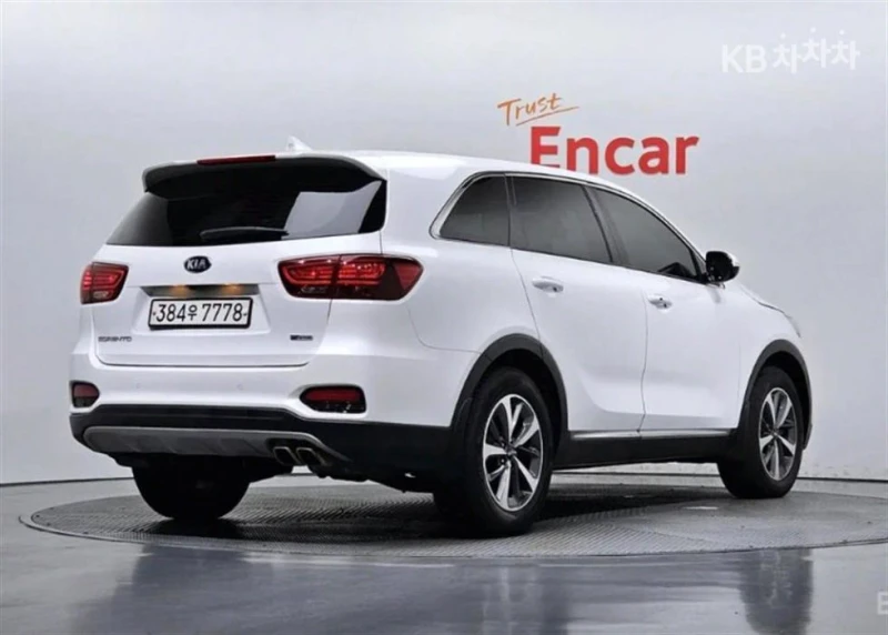 Kia Sorento 2.0 &#46356;&#51236; 2WD, снимка 2 - Автомобили и джипове - 51655728