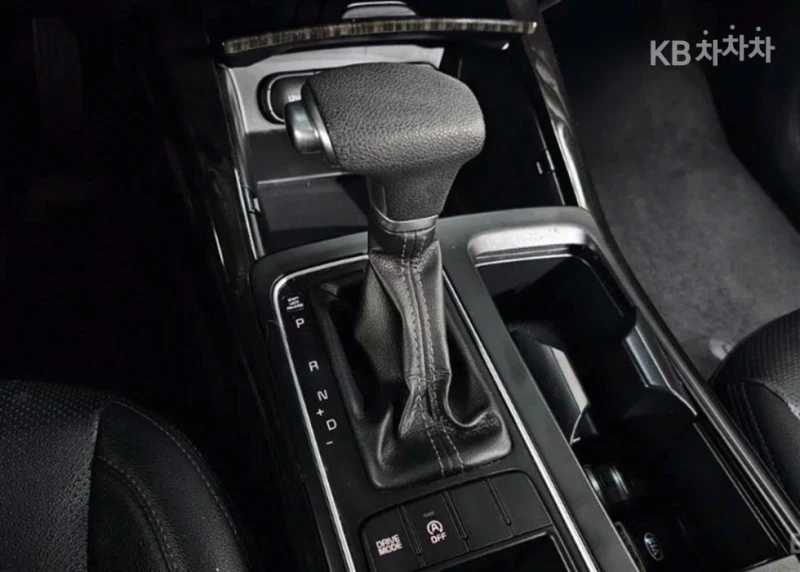 Kia Sorento 2.0 &#46356;&#51236; 2WD, снимка 9 - Автомобили и джипове - 51655728