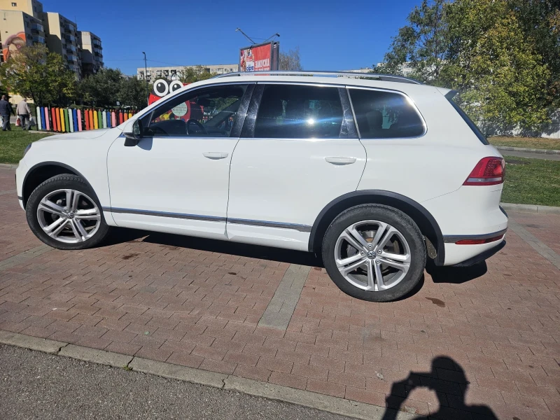 VW Touareg R-LINE FULL, снимка 4 - Автомобили и джипове - 52612048