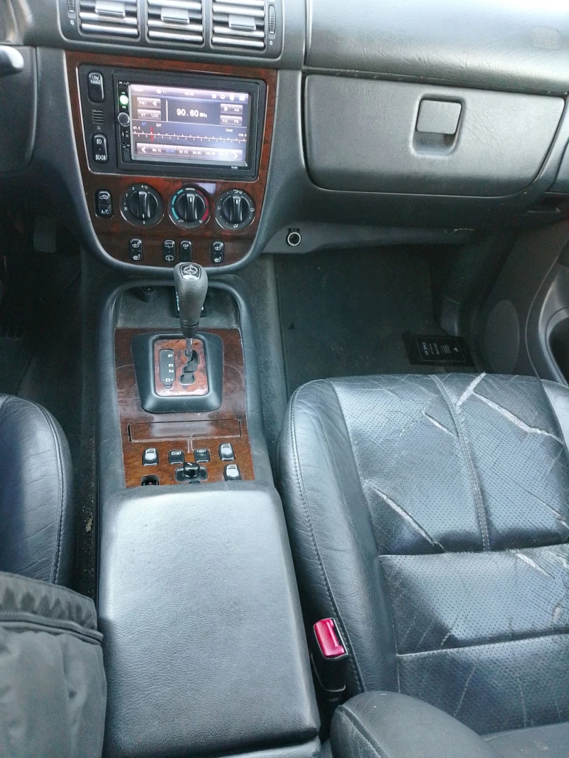 Mercedes-Benz ML 270 270 Automatic , снимка 4 - Автомобили и джипове - 52613655