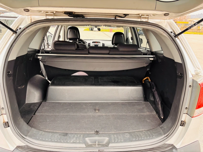 Kia Sorento, снимка 16 - Автомобили и джипове - 52868569