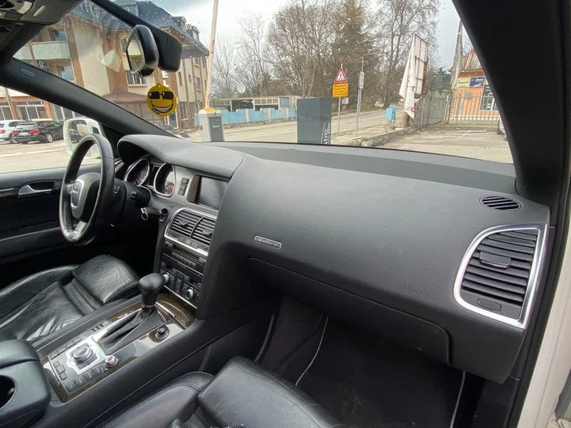 Audi Q7 S-line, снимка 9 - Автомобили и джипове - 52989929