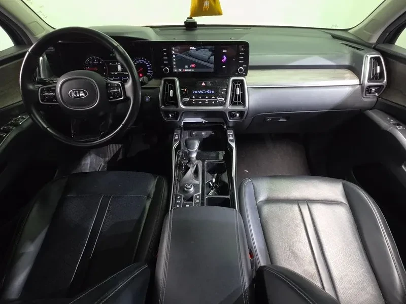 Kia Sorento DIESEL 2.2 2WD TRENDY, снимка 7 - Автомобили и джипове - 55122461