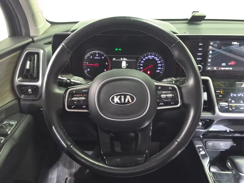 Kia Sorento DIESEL 2.2 2WD TRENDY, снимка 13 - Автомобили и джипове - 55122461