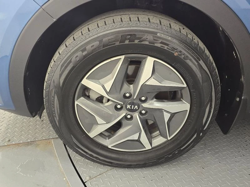 Kia Sorento HEV 1.6 4WD| DIST| КАМЕРА| ОБДУХВАНЕ, снимка 5 - Автомобили и джипове - 55736724