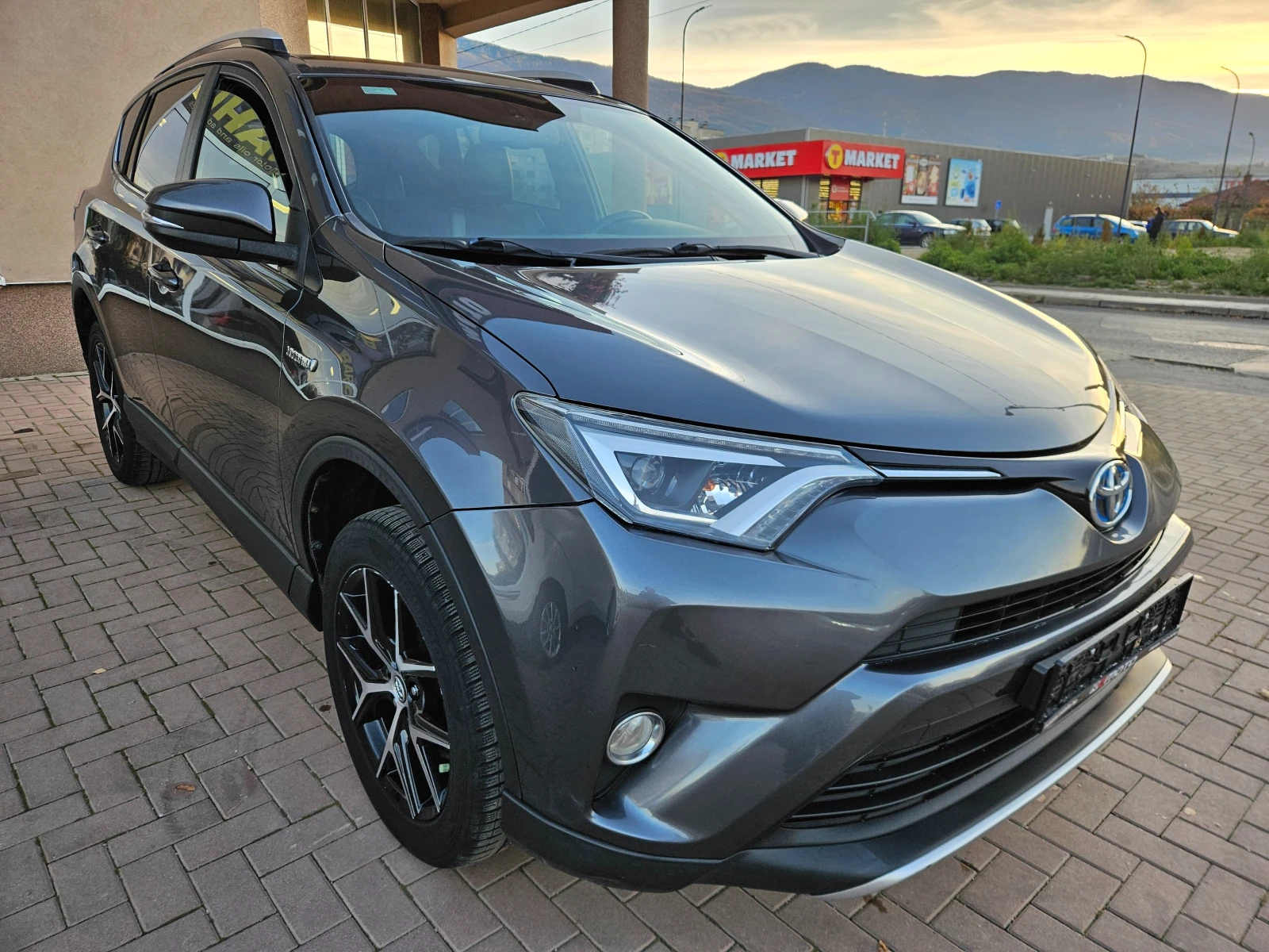 Toyota Rav4 2.5 Hybrid, AWD-4x4, Full,  Camera, Keyless go! - [1] 