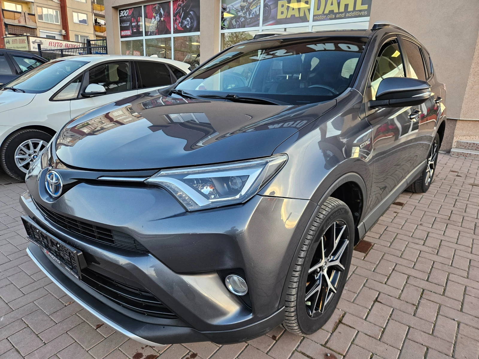 Toyota Rav4 2.5 Hybrid, AWD-4x4, Full,  Camera, Keyless go! - изображение 3