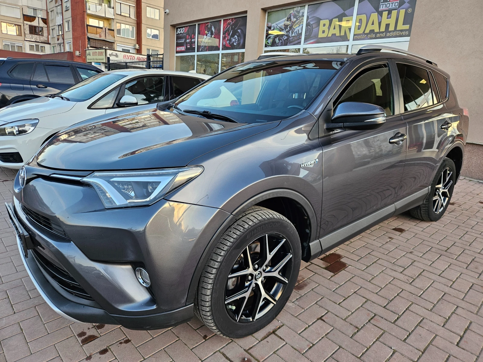 Toyota Rav4 2.5 Hybrid, AWD-4x4, Full,  Camera, Keyless go! - изображение 4