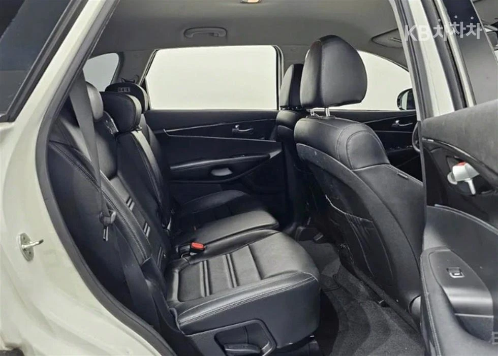 Kia Sorento 2.0 디젤 2WD | Mobile.bg   13