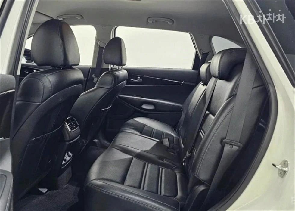Kia Sorento 2.0 디젤 2WD | Mobile.bg   12