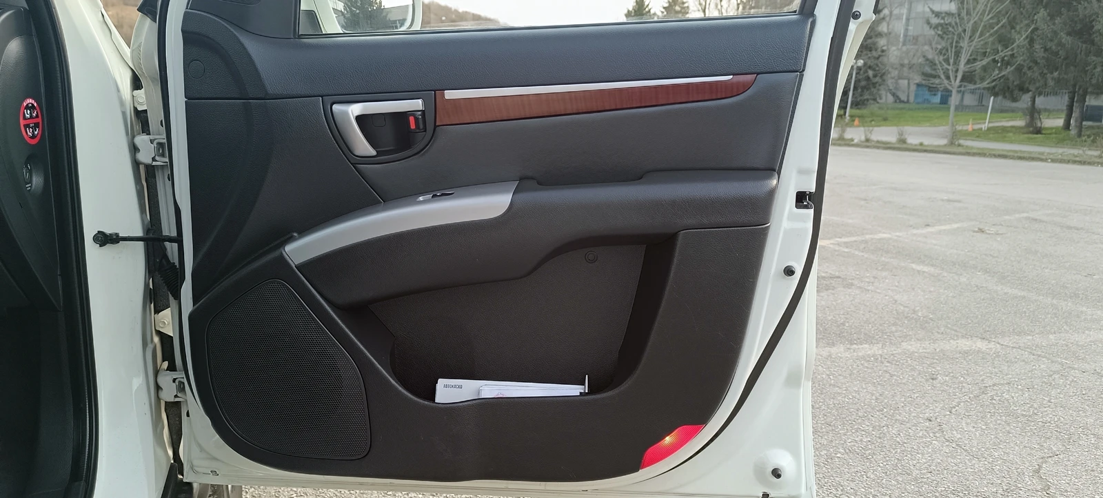 Hyundai Santa fe 2.2D 4x4 Aut. 7 места, снимка 15 - Автомобили и джипове - 53885226