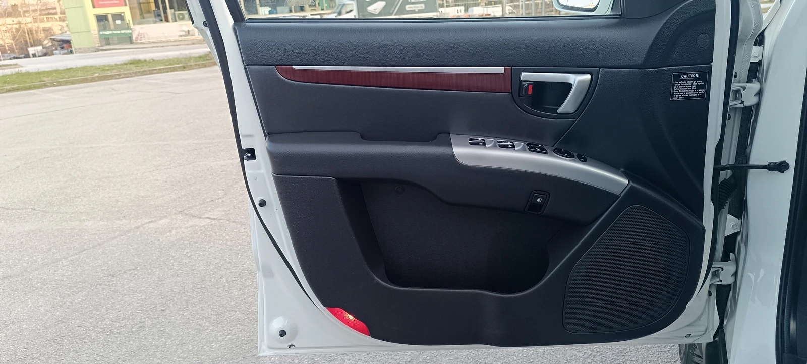 Hyundai Santa fe 2.2D 4x4 Aut. 7 места, снимка 14 - Автомобили и джипове - 53885226