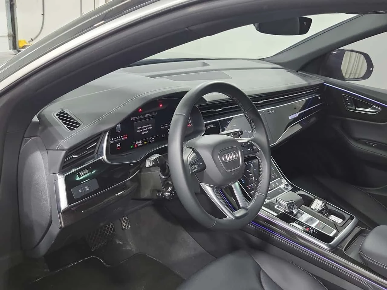 Audi Q8 * PROGRESSIV * CARFAX * ЦЕНА ДО БГ, снимка 9 - Автомобили и джипове - 54269555