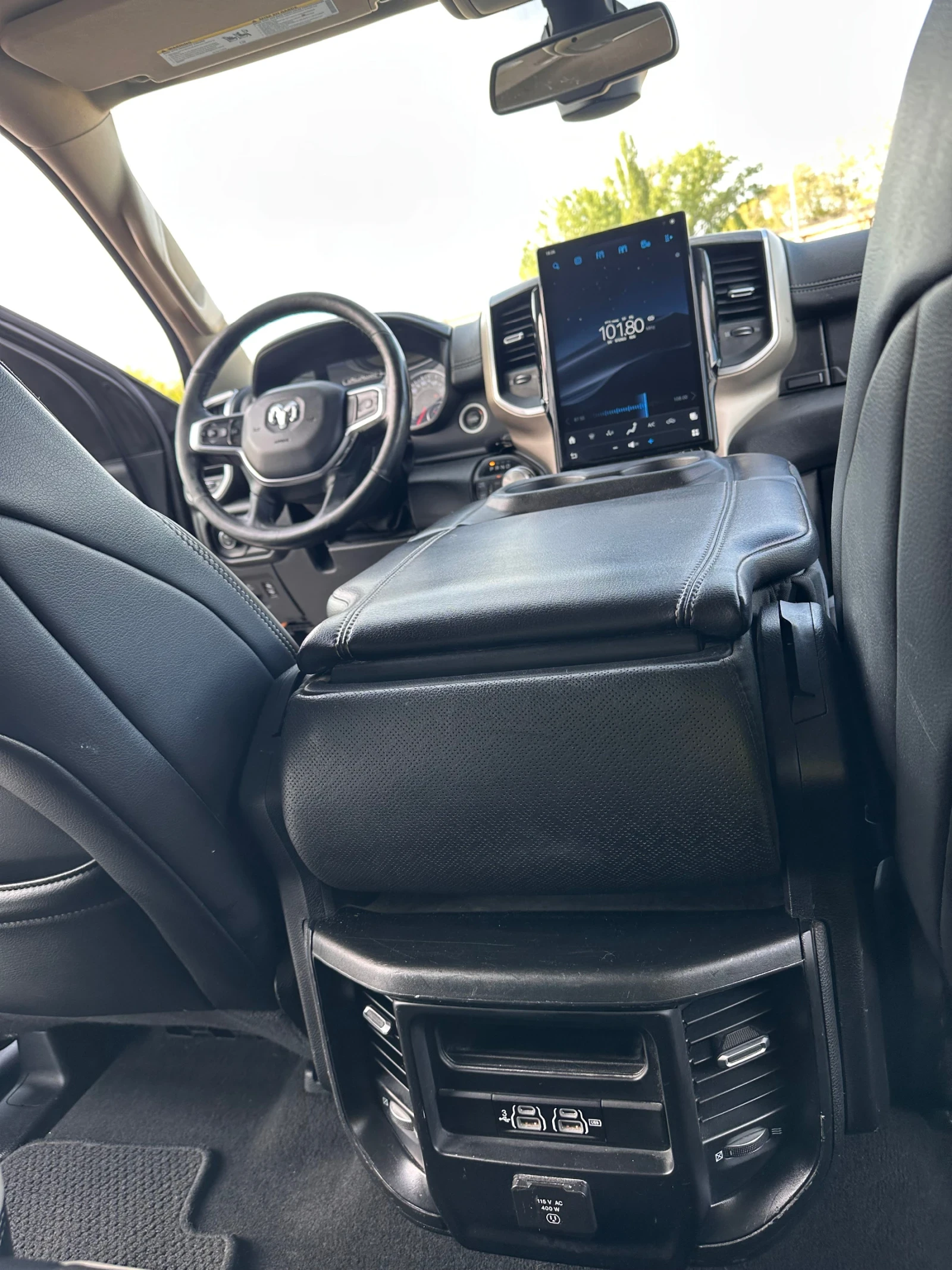 Dodge RAM 1500 5.7 HEMI 4x4 LARAMIE, снимка 10 - Автомобили и джипове - 54336235