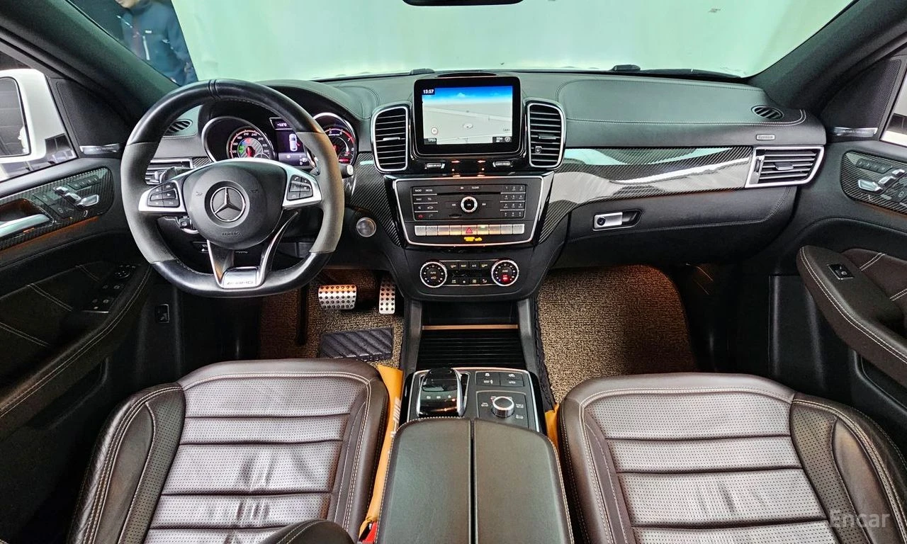 Mercedes-Benz GLE 63 S AMG COUPE* 4MATIC* 360 КАМЕРА* ОБДУХВАНЕ, снимка 4 - Автомобили и джипове - 54913690