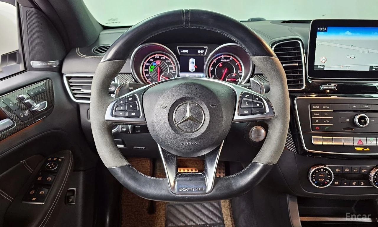 Mercedes-Benz GLE 63 S AMG COUPE* 4MATIC* 360 КАМЕРА* ОБДУХВАНЕ, снимка 5 - Автомобили и джипове - 54913690