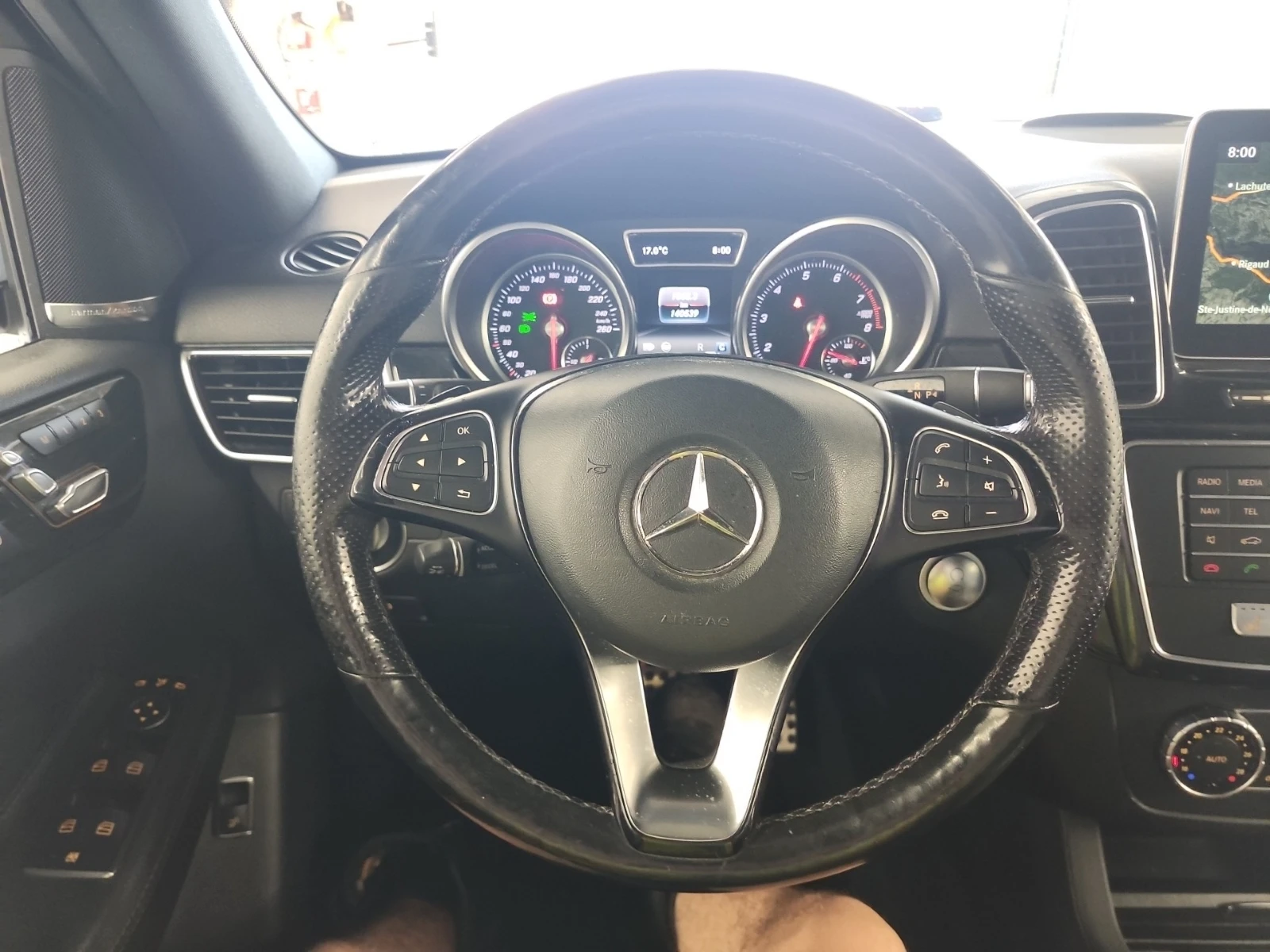 Mercedes-Benz GLE 400  | DISTRONIC | 360 | PANO | ДВА КЛЮЧА , снимка 10 - Автомобили и джипове - 54973726