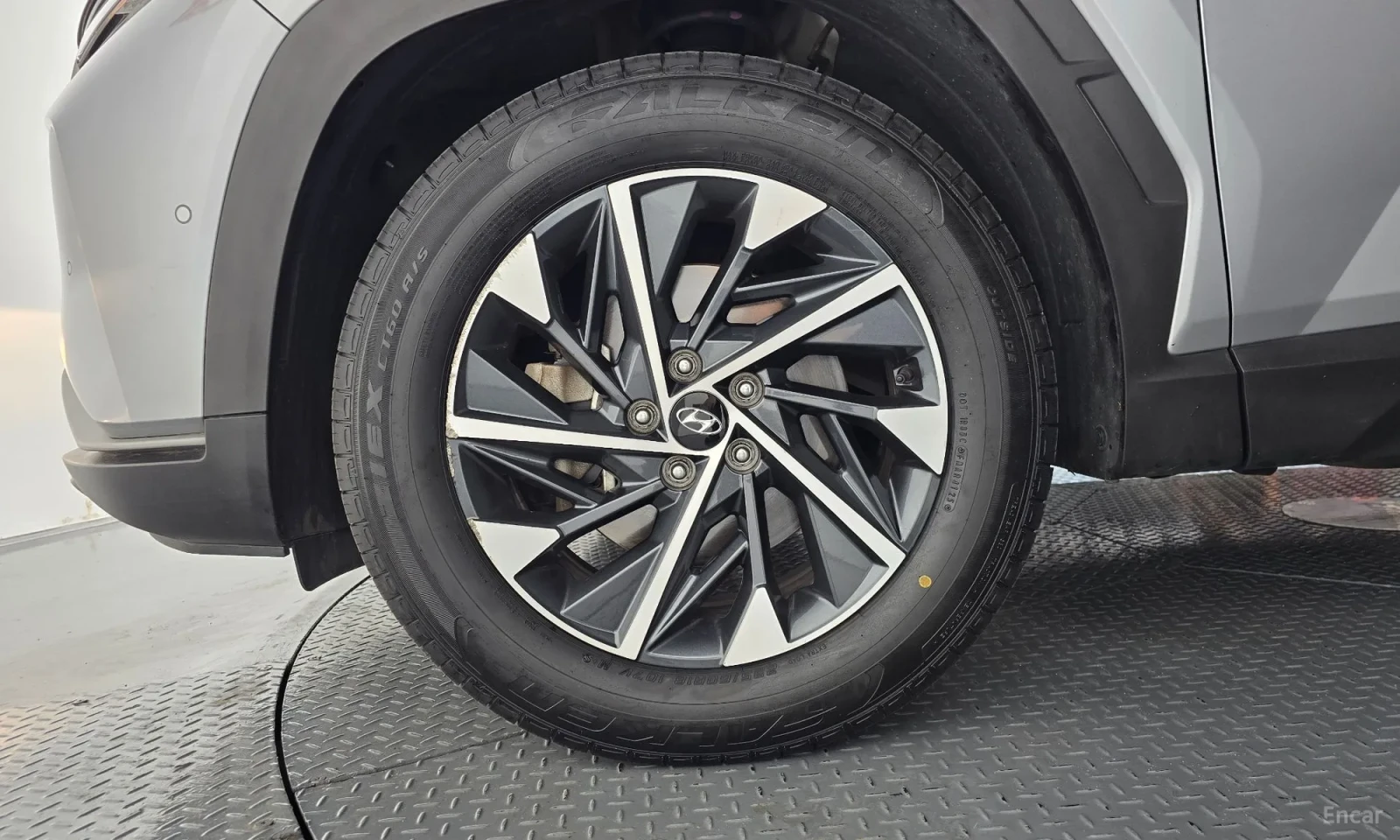 Hyundai Tucson, снимка 5 - Автомобили и джипове - 55193438