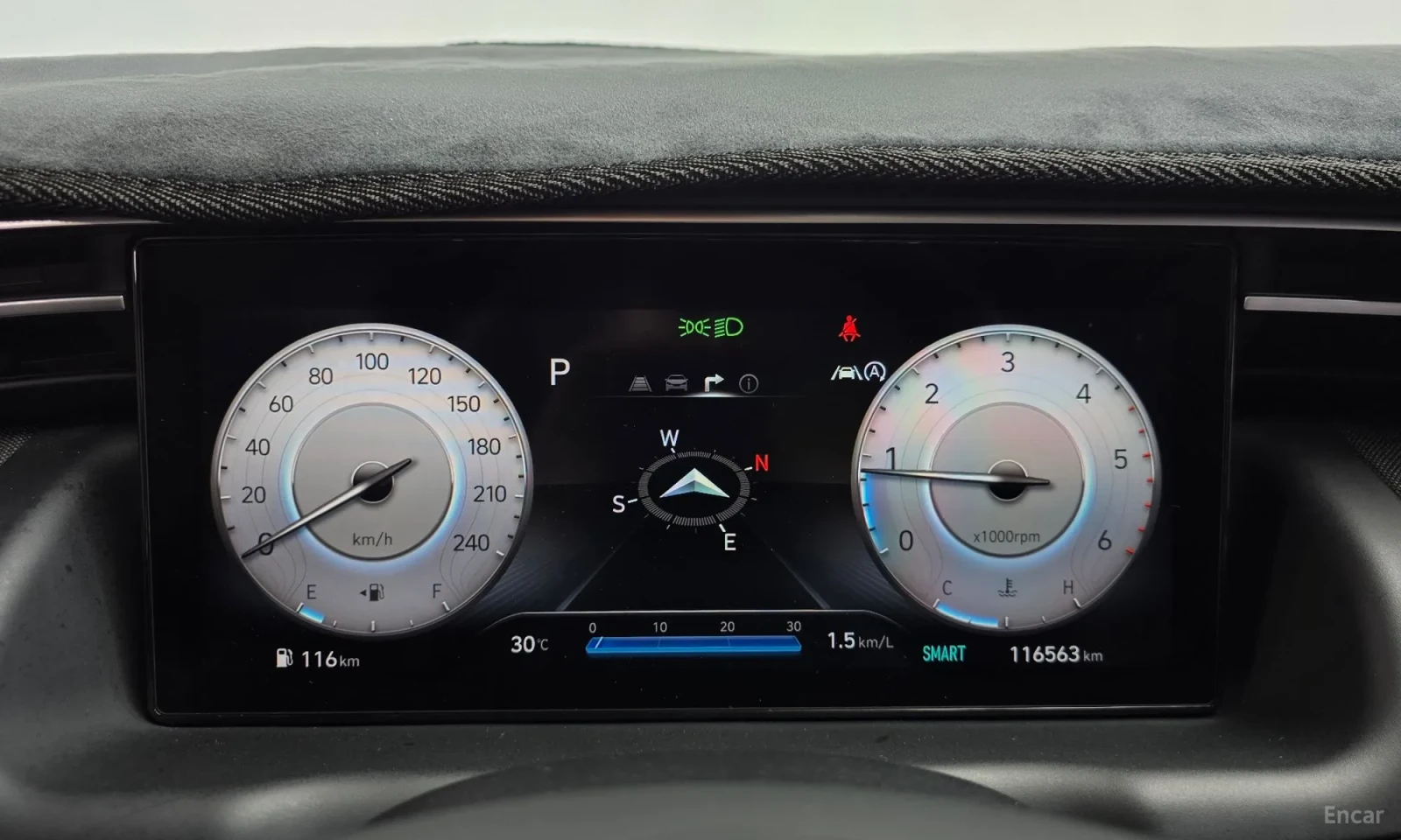Hyundai Tucson, снимка 8 - Автомобили и джипове - 55193438