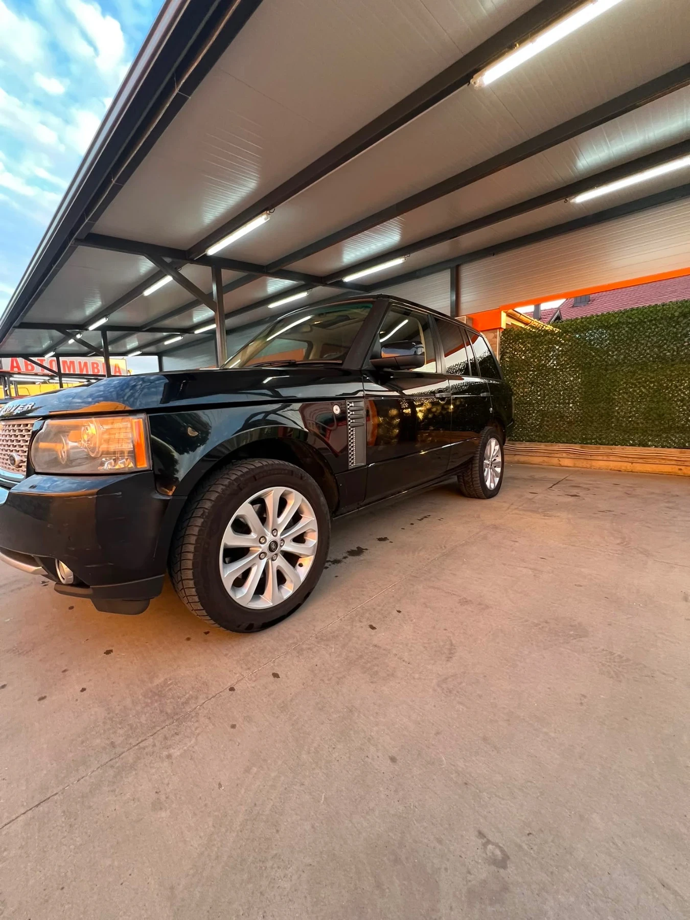 Land Rover Range rover Нов внос всички екстри, снимка 5 - Автомобили и джипове - 55227500