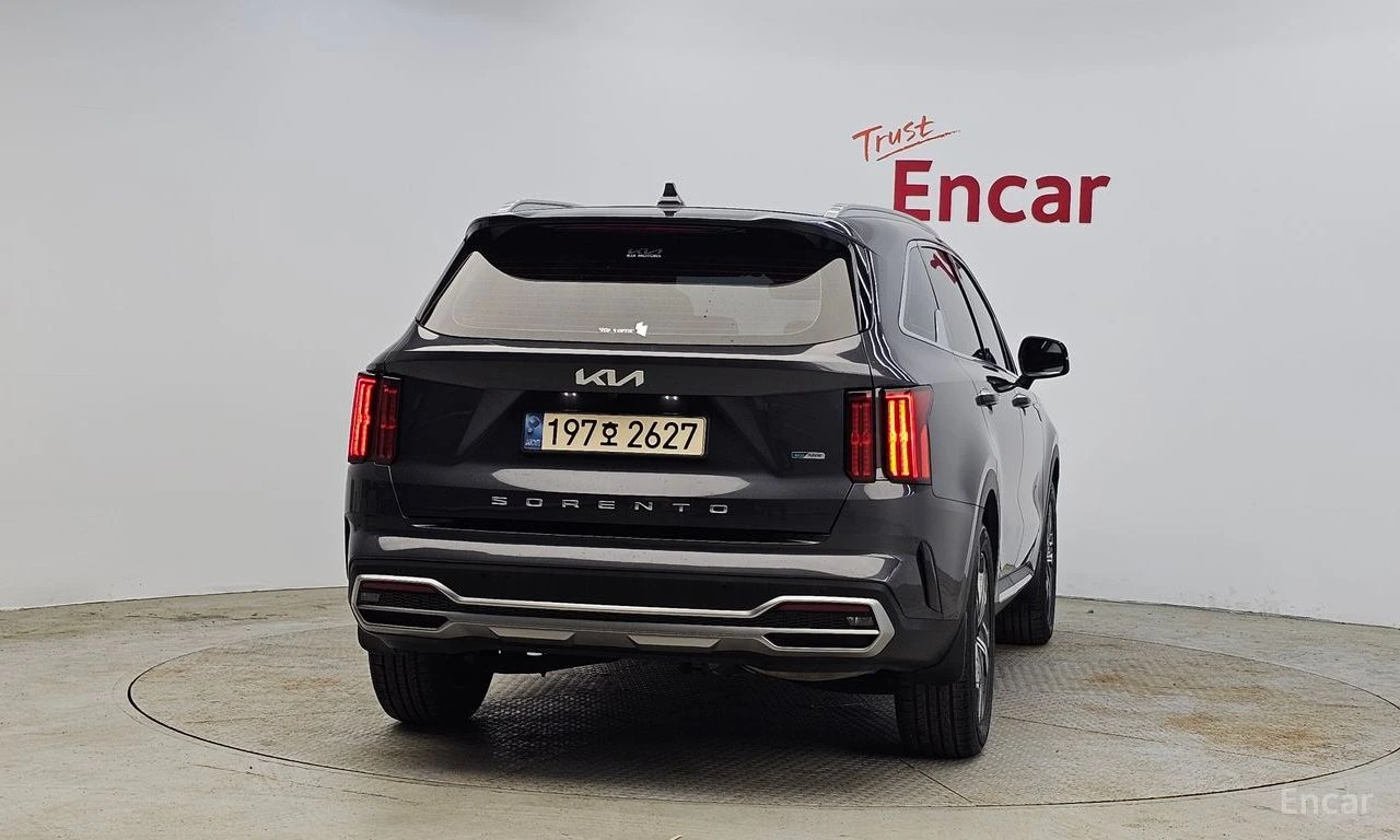 Kia Sorento 1.6 Hybrid Prestige* ПОДГРЕВ* ОБДУХВАНЕ* ПАНОРАМА*, снимка 4 - Автомобили и джипове - 55309765