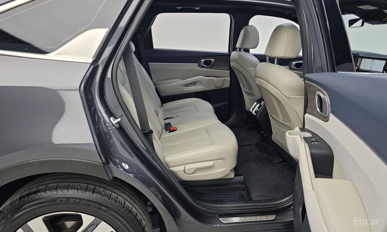 Kia Sorento 1.6 Hybrid Prestige* ПОДГРЕВ* ОБДУХВАНЕ* ПАНОРАМА*, снимка 10 - Автомобили и джипове - 55309765
