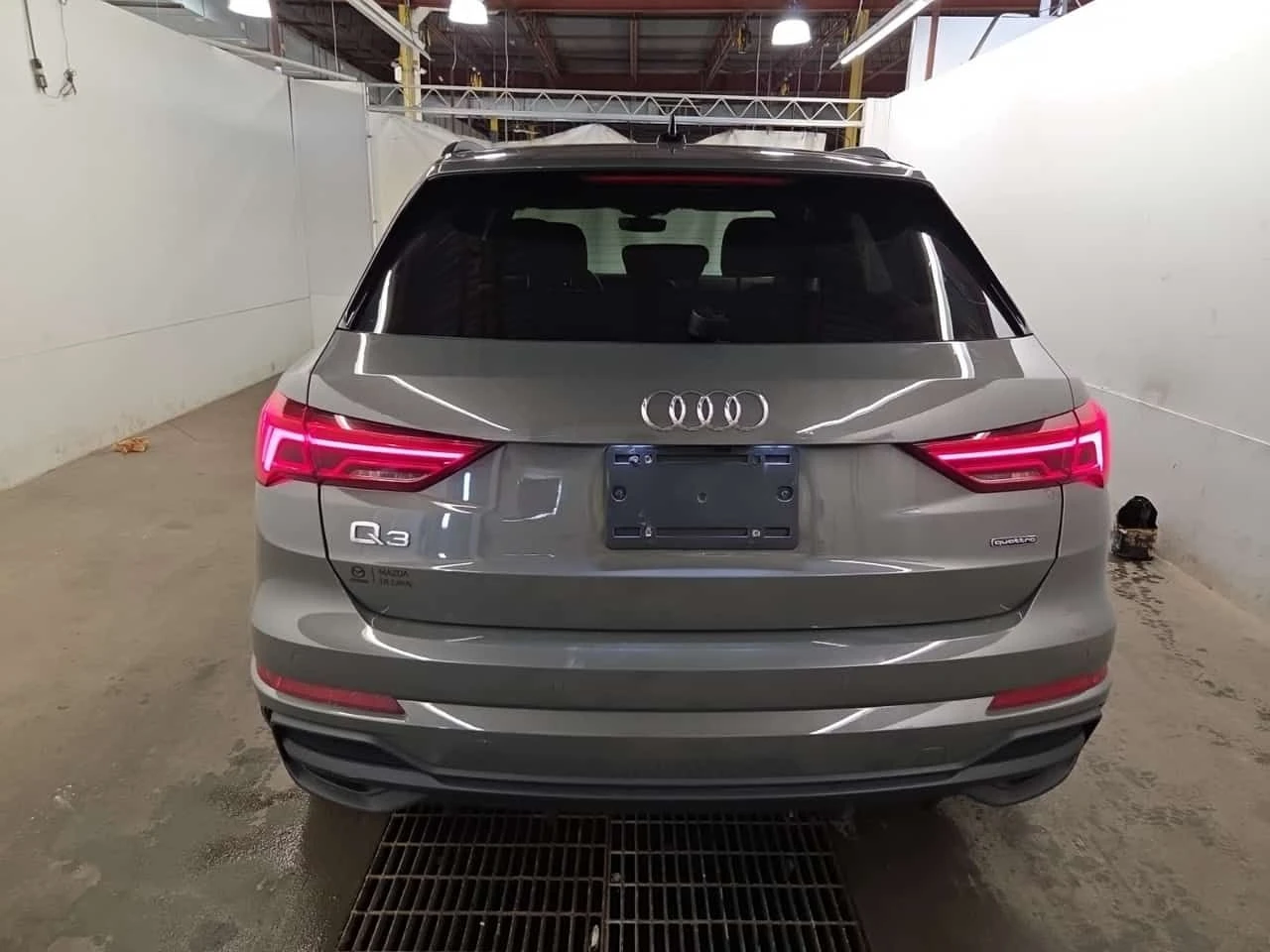 Audi Q3 Progressiv/ПАНОРАМА/ДИСТРОНИК, снимка 5 - Автомобили и джипове - 55362034