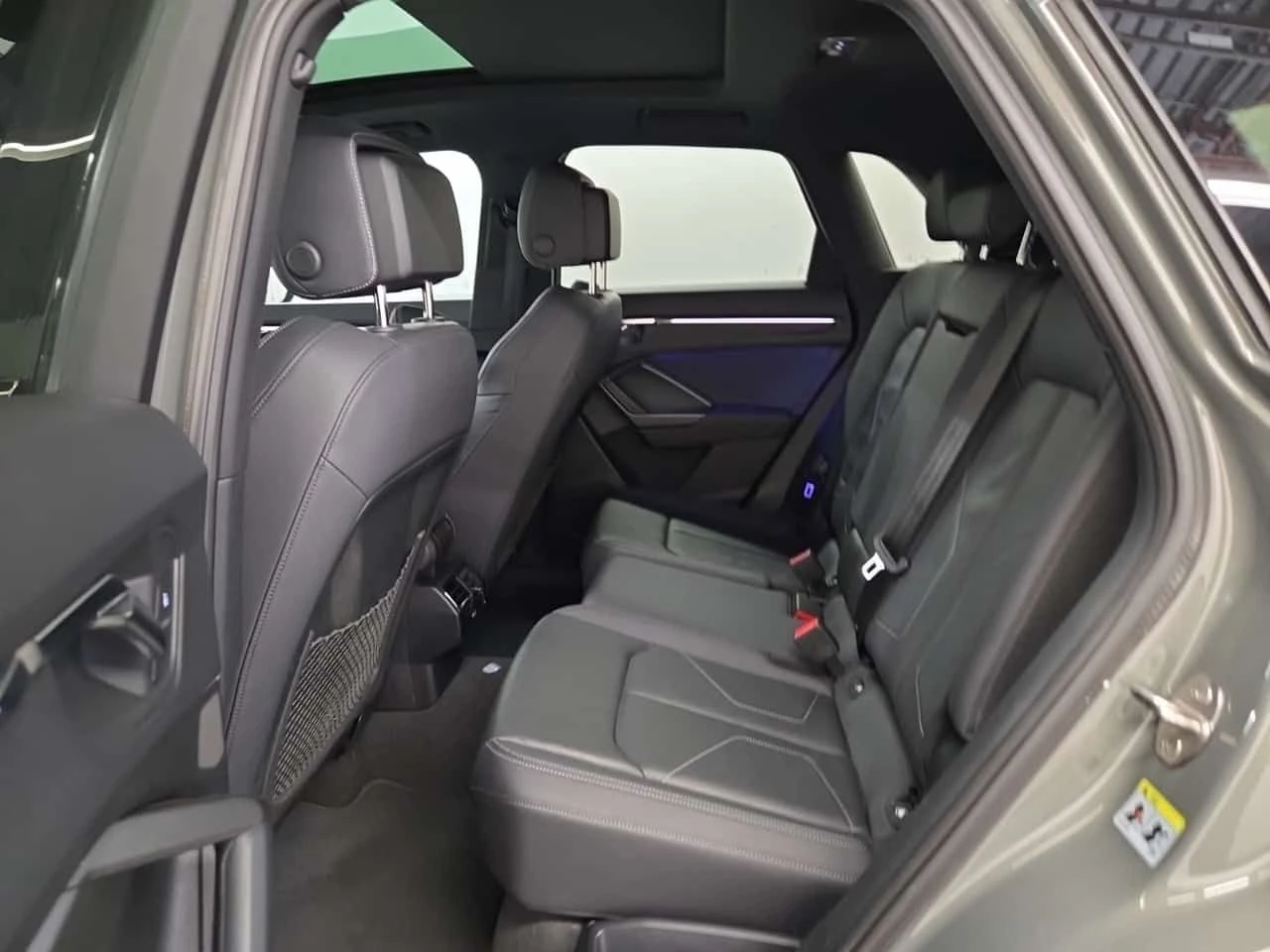 Audi Q3 Progressiv/ПАНОРАМА/ДИСТРОНИК, снимка 12 - Автомобили и джипове - 55362034