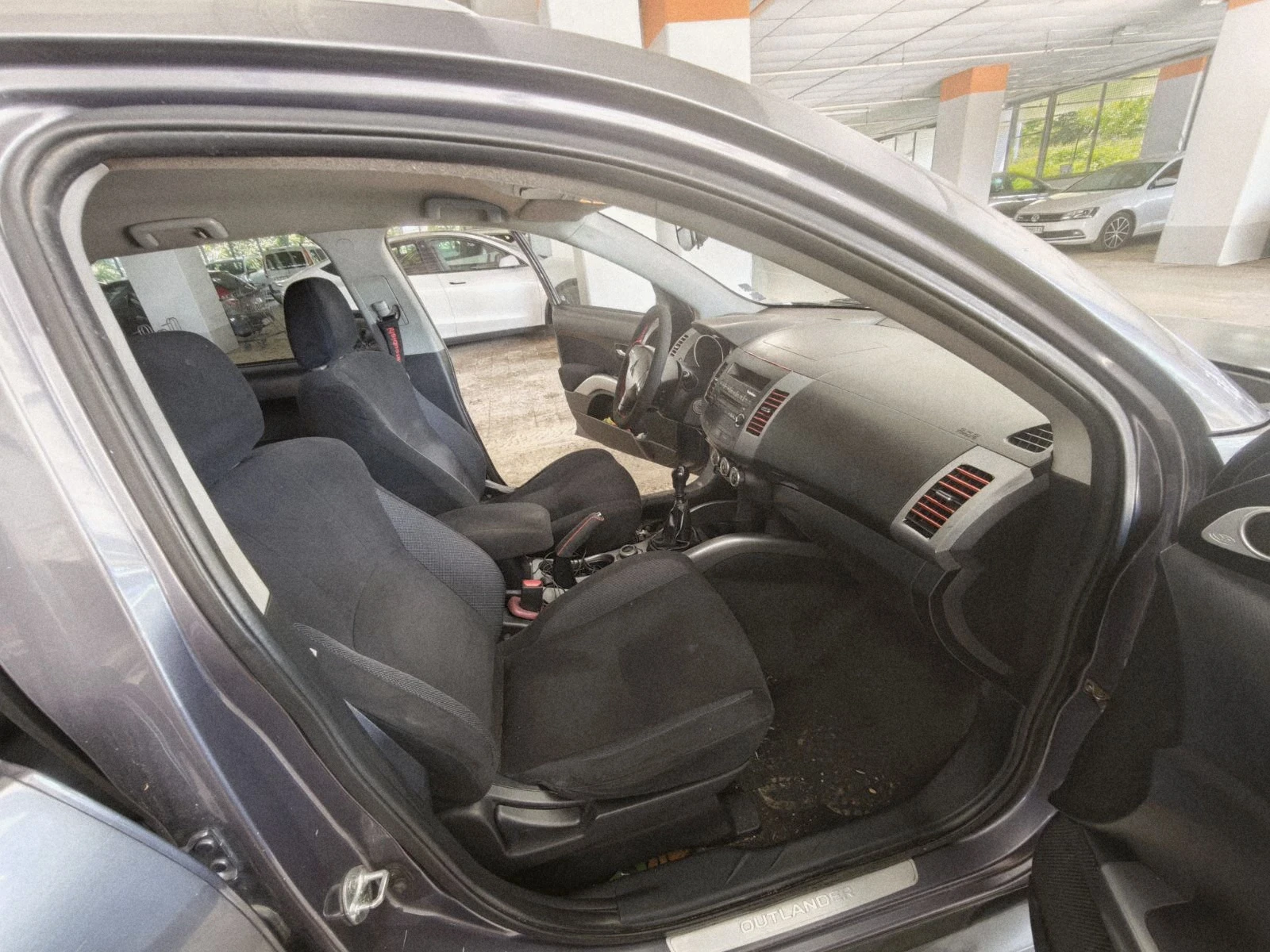 Mitsubishi Outlander, снимка 5 - Автомобили и джипове - 55394238