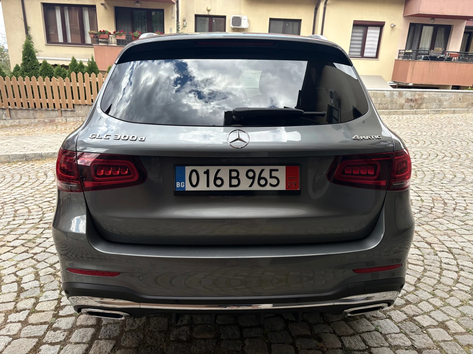 Mercedes-Benz GLC 300, снимка 5 - Автомобили и джипове - 56210935