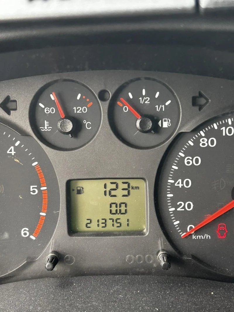 Ford Transit 2.2 TDCI  KLIMA, снимка 8 - Бусове и автобуси - 53225227