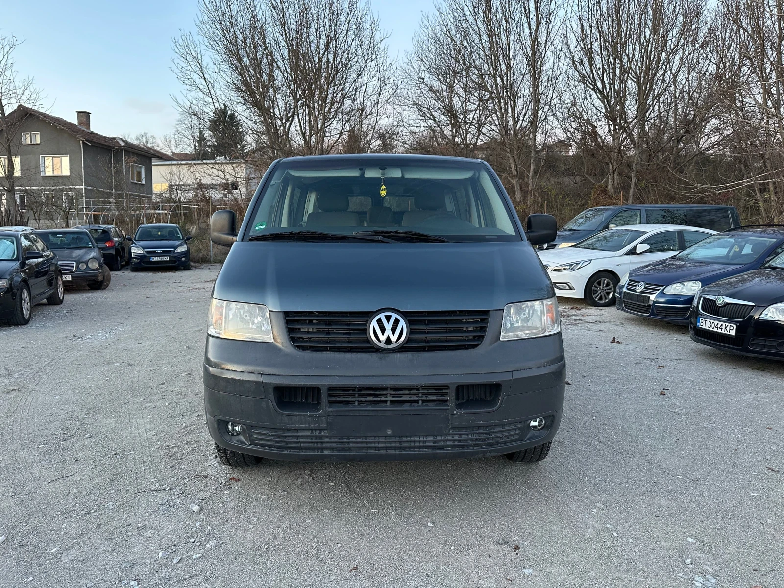 VW Transporter T5 2.5 TDI АВТОМАТ 6 СК. - изображение 3