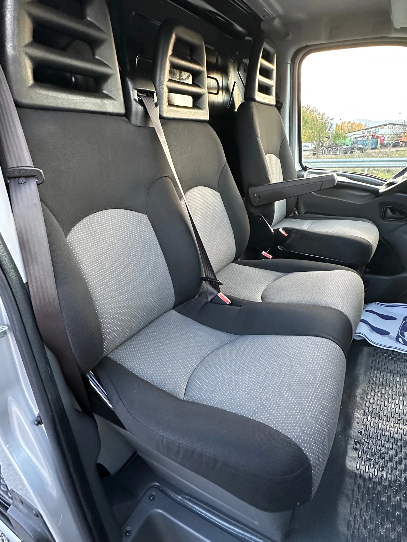 Iveco Daily 35S17* 3.0HPI* 2015* 5* * 6*  | Mobile.bg   16