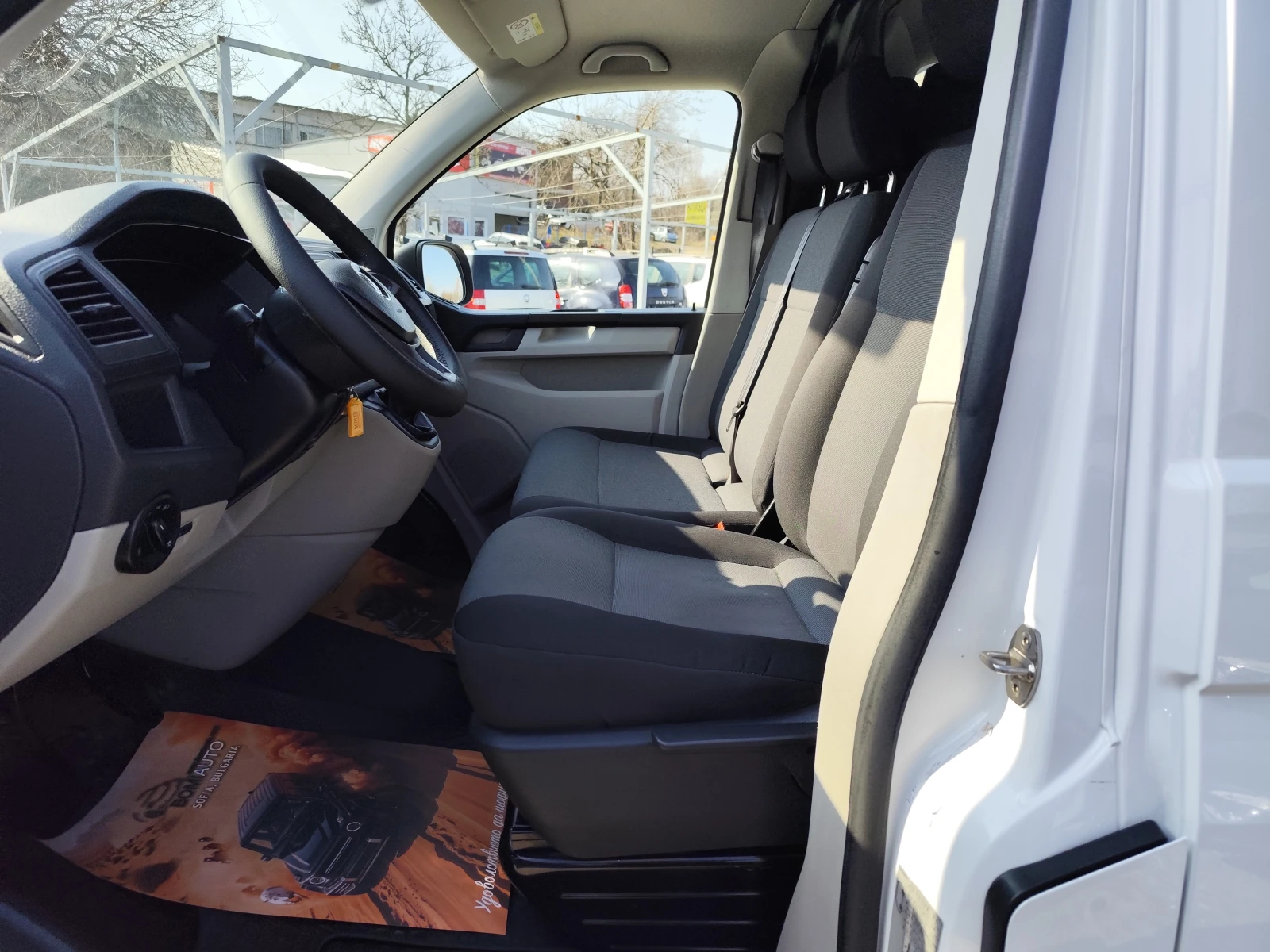 VW Transporter 2.0TDi* N1* 3 MECTA* KLIMA* EURO6B* , снимка 7 - Бусове и автобуси - 53864936