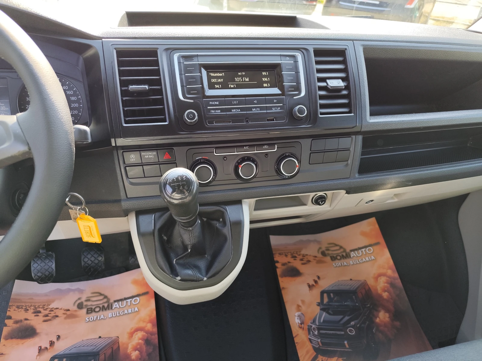 VW Transporter 2.0TDi* N1* 3 MECTA* KLIMA* EURO6B* , снимка 9 - Бусове и автобуси - 53864936