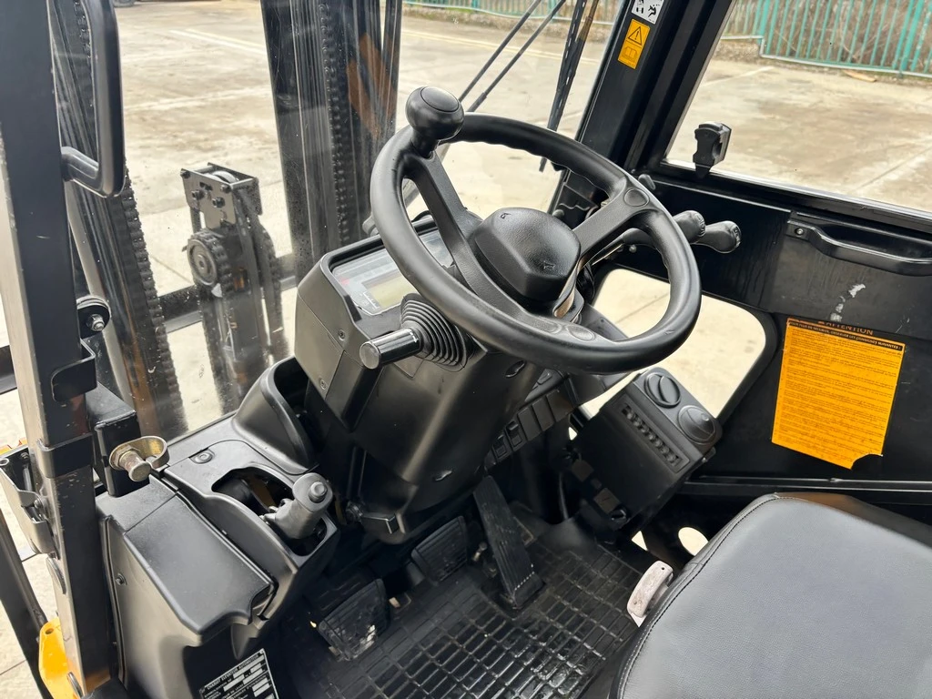 ������� Cat ���������� ������, �����, ����������� | Mobile.bg � ����������� 9