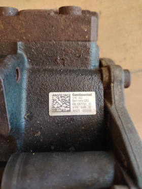 03L130755H помпа високо налягане 1.6тди CAY, снимка 2