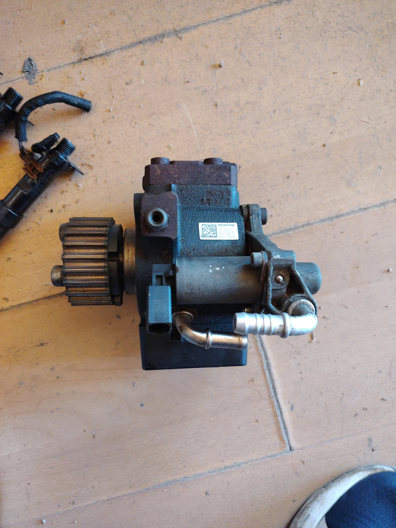 03L130755H помпа високо налягане 1.6тди CAY