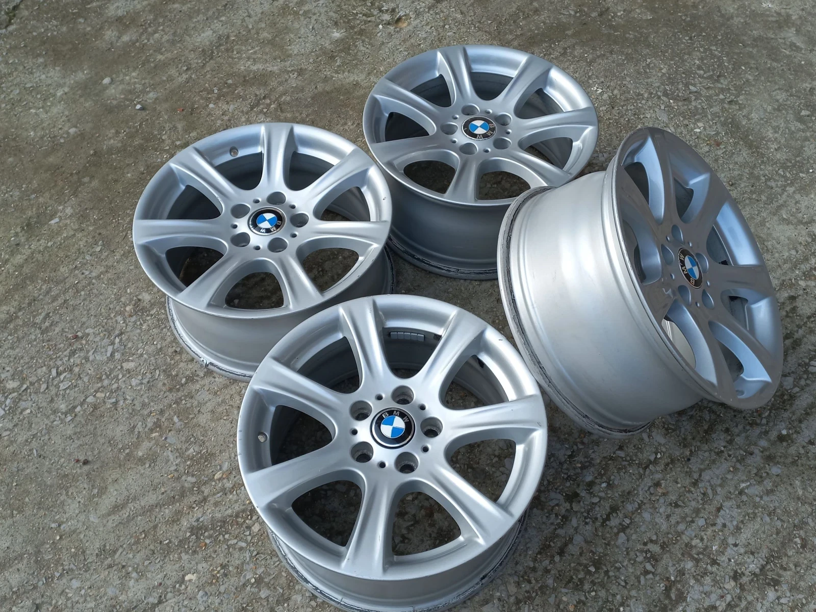 ������ �� BMW | Mobile.bg � ����������� 6