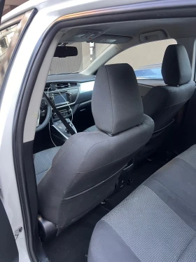 Toyota Auris  Hybrid 1.8 Automatic /Обслужвана /Камера, снимка 10