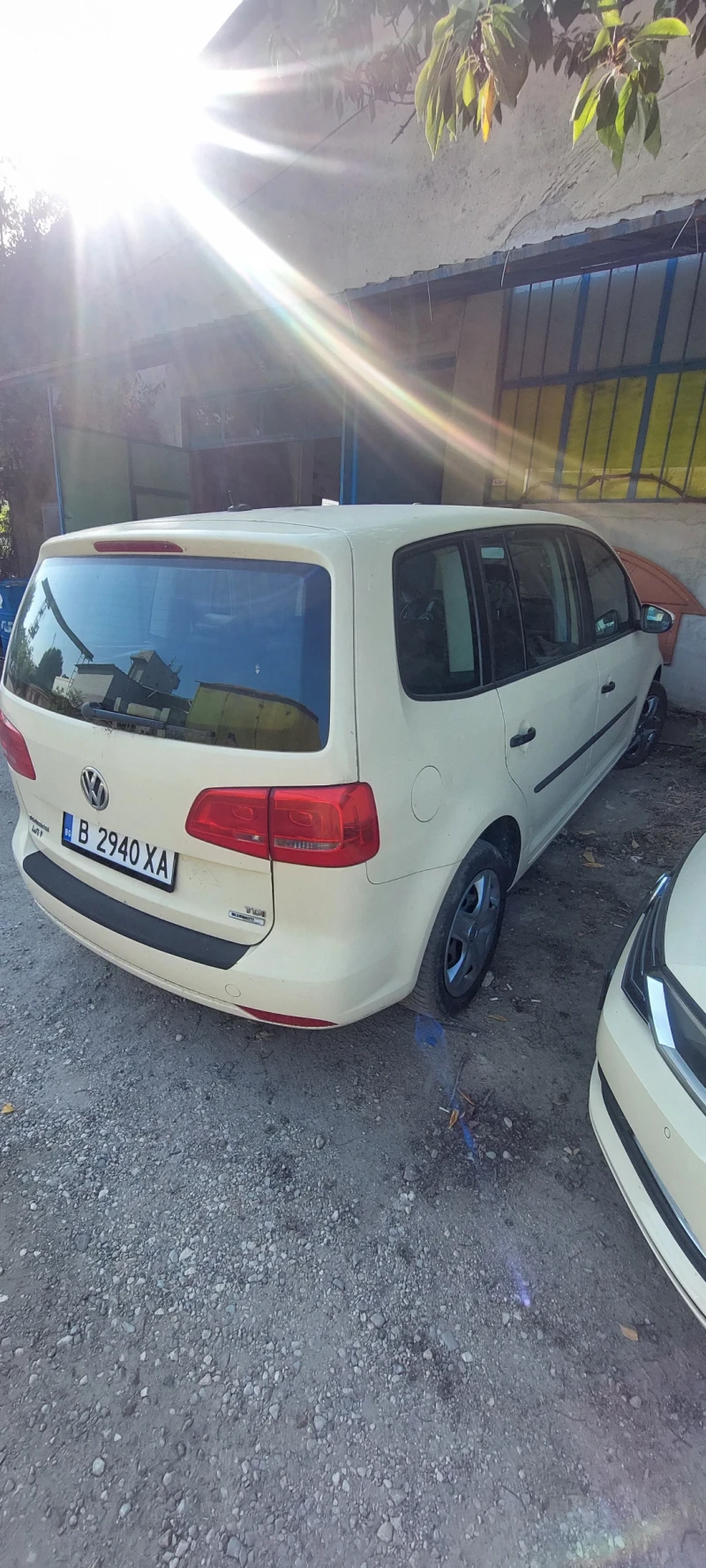 VW Touran, снимка 5 - Автомобили и джипове - 47147978