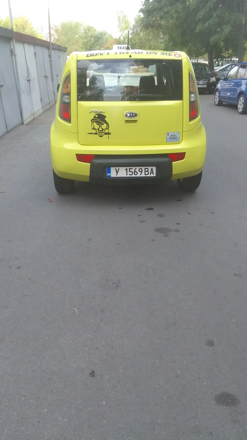 Kia Soul, снимка 14 - Автомобили и джипове - 47165414