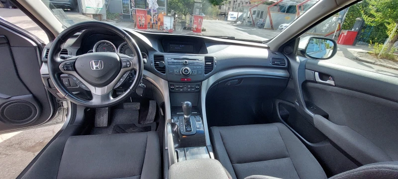 Honda Accord 2.0i-vtec, снимка 12 - Автомобили и джипове - 47259468