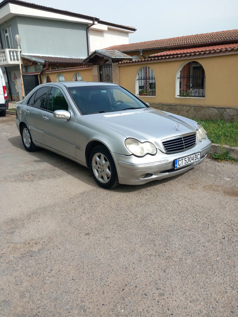 Mercedes-Benz C 220, снимка 5 - Автомобили и джипове - 47344273