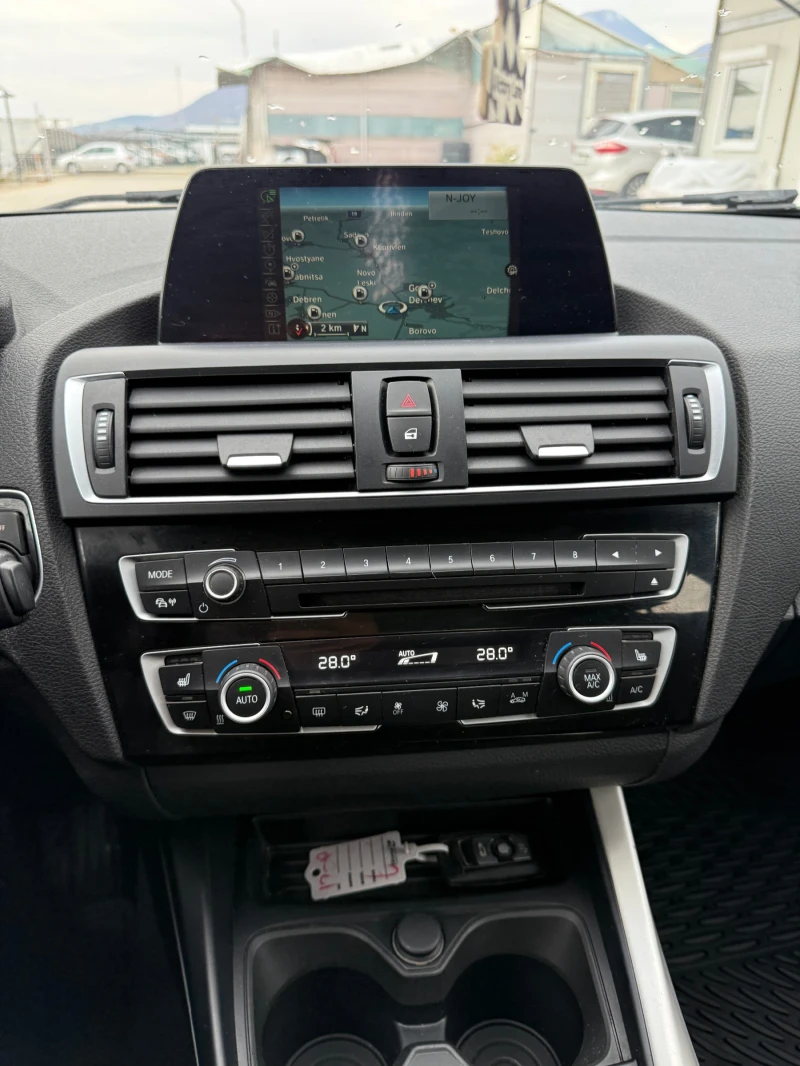 BMW 120 2.0d 184hp/NAVI/FACELIFT/LED, снимка 9 - Автомобили и джипове - 48224633