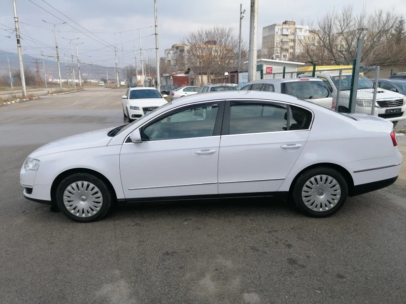 VW Passat 1.9 TDI SEDAN , снимка 6 - Автомобили и джипове - 49272866