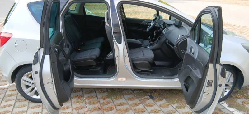 Opel Meriva, снимка 5 - Автомобили и джипове - 51913292