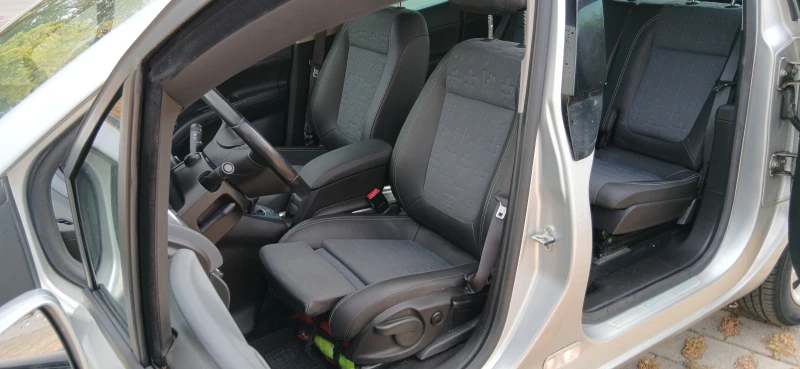 Opel Meriva, снимка 12 - Автомобили и джипове - 51913292