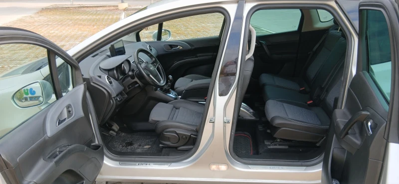Opel Meriva, снимка 11 - Автомобили и джипове - 51913292
